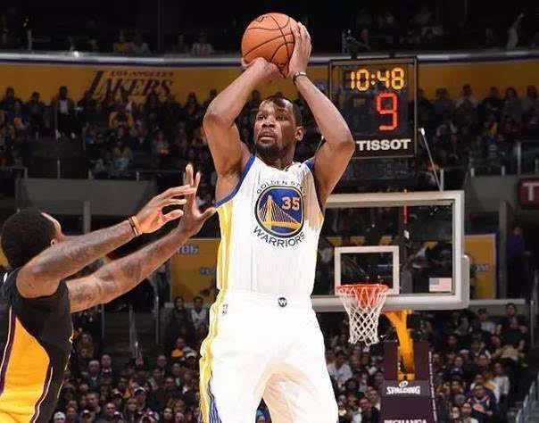 在这场比赛 在这场比赛