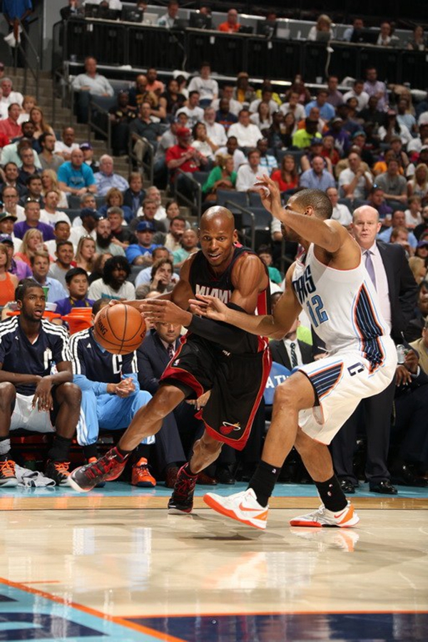 镇传统的中 镇传统的中