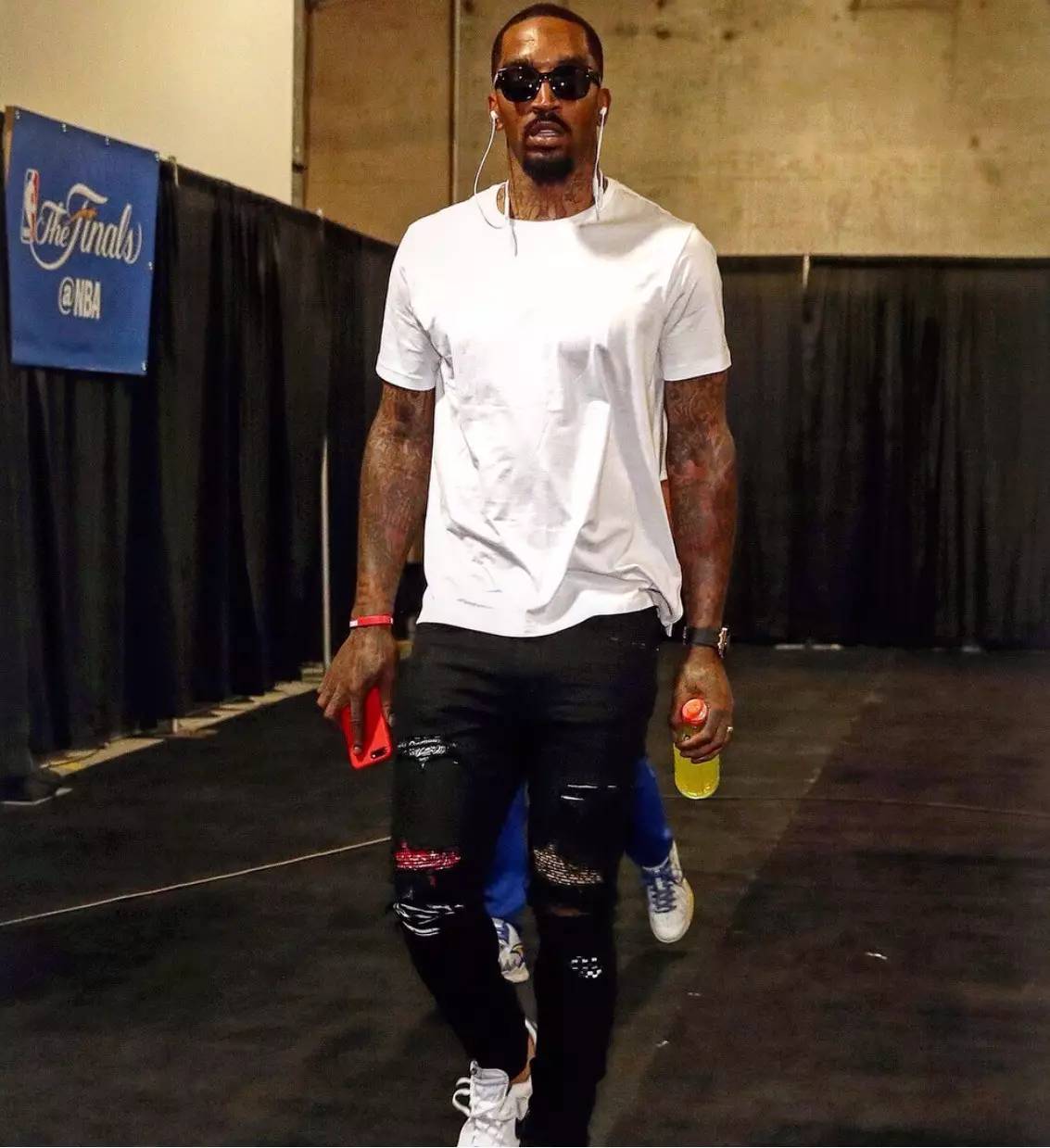 出线面的广 出线面的广