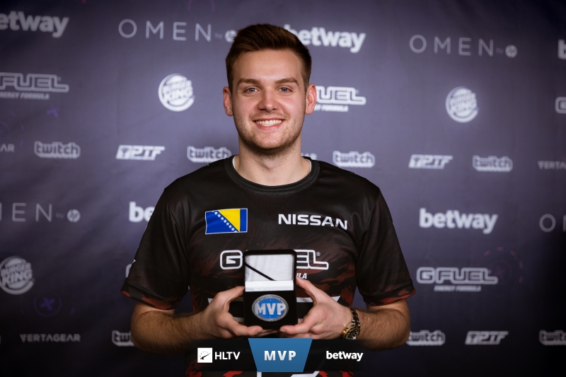 敌方瞬间陷 敌方瞬间陷