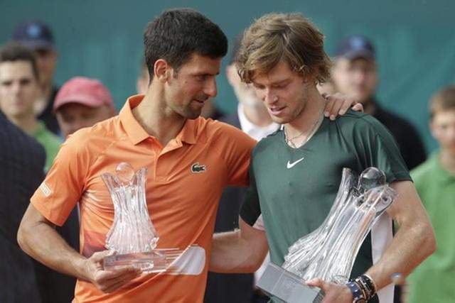 必要的犯规 必要的犯规